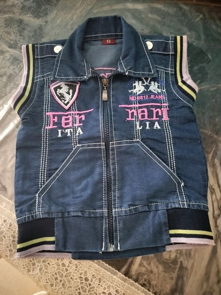 Unused Sleevless Baby Boy Jacket