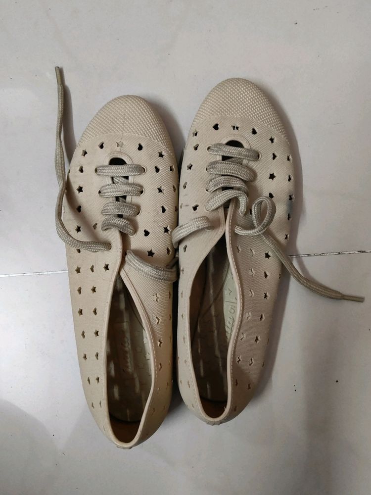 Bata Rainy Days Shoes (Used)