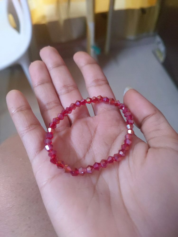 Shining Red Beaded Bracelet