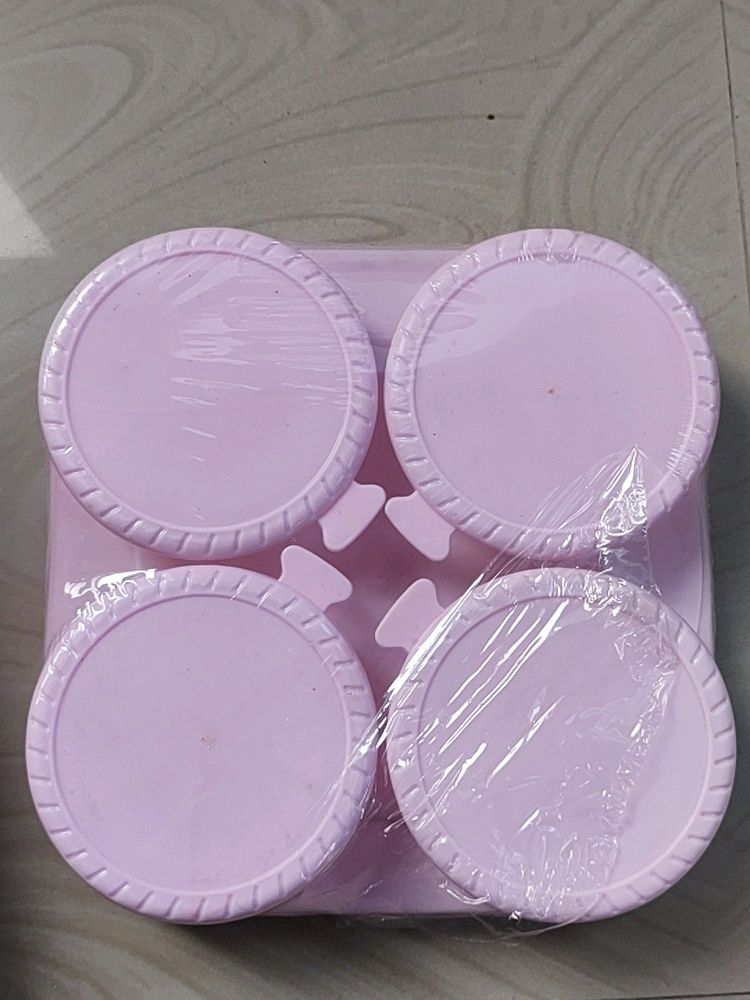 Snacks Tray With 4 Containers