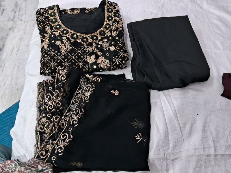 BLACK  PAKISTANI SUIT