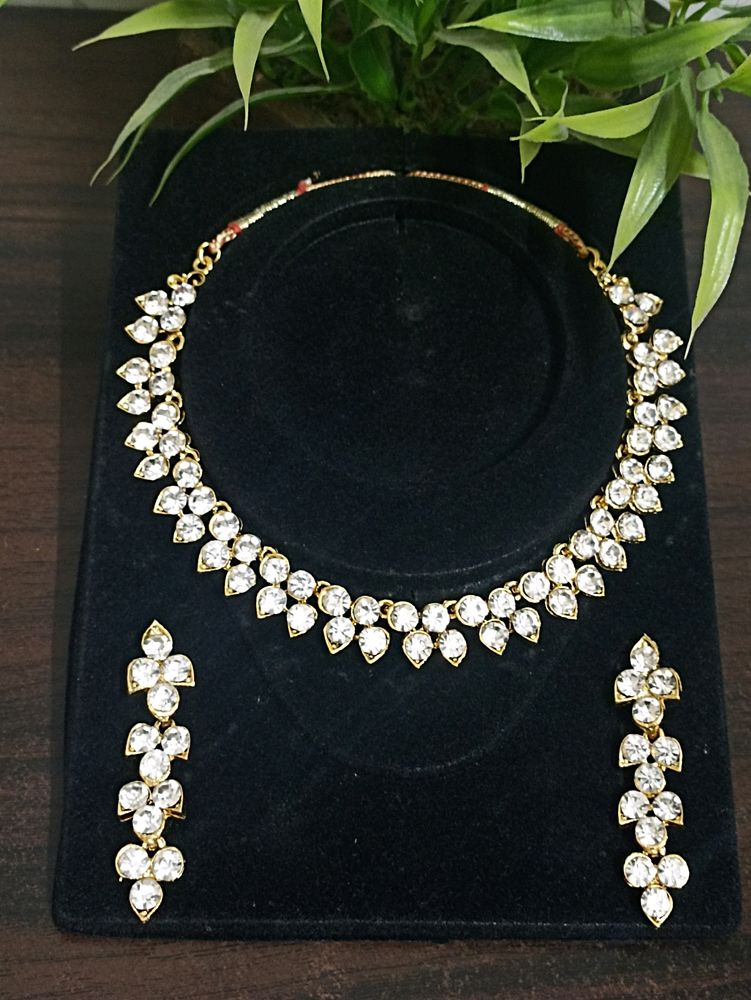 Price Drop-New White Stones Set