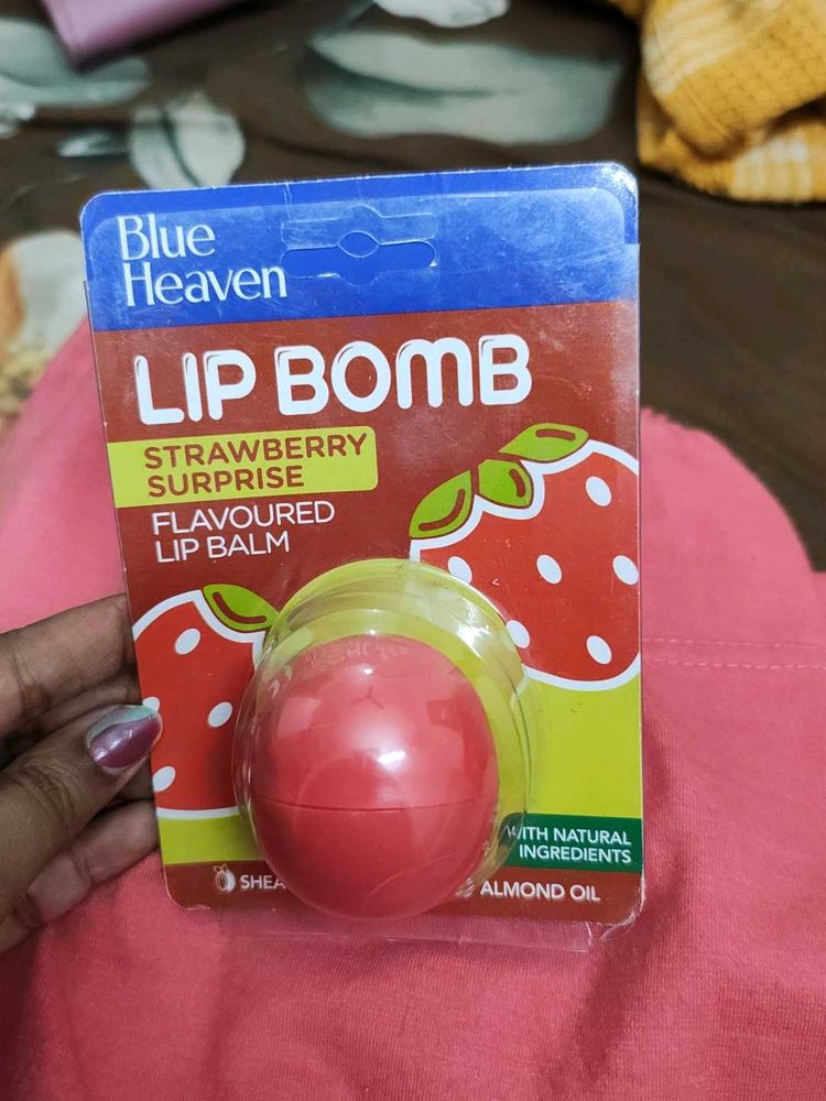 Blue Heaven Strawberry Lip Bomb