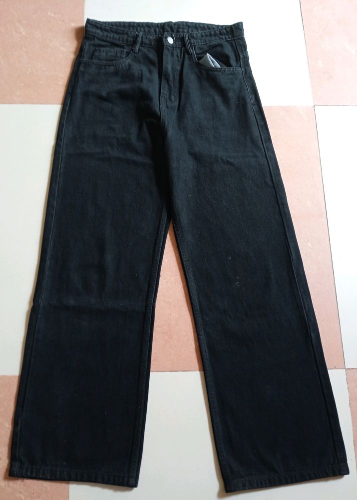 Black Straight Fit Jeans