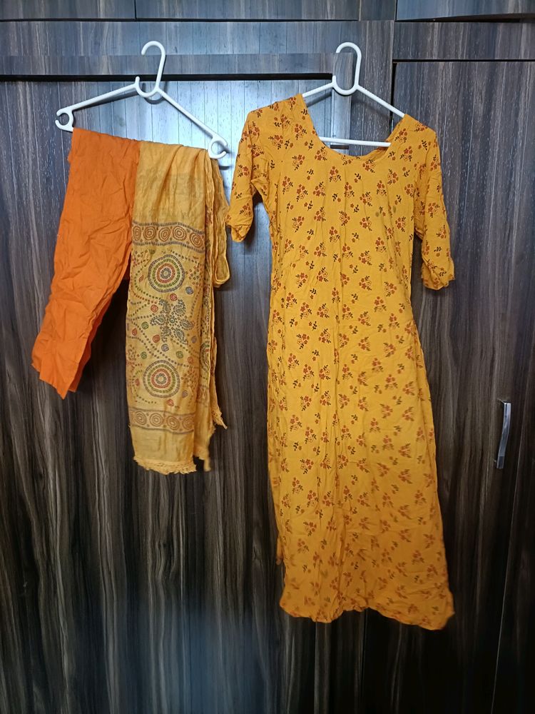 Nyra Kurti Set