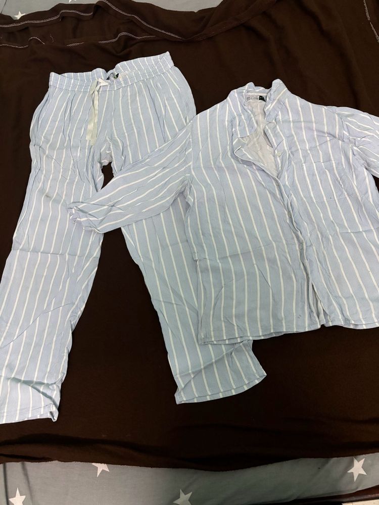 Tokyo Talkies Women Blue & White Striped NightSuit