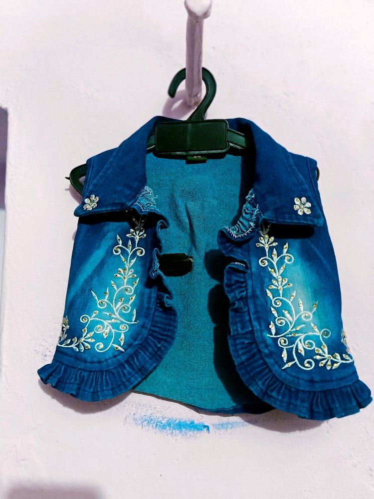 Girl's Jacket For Top 💙✨