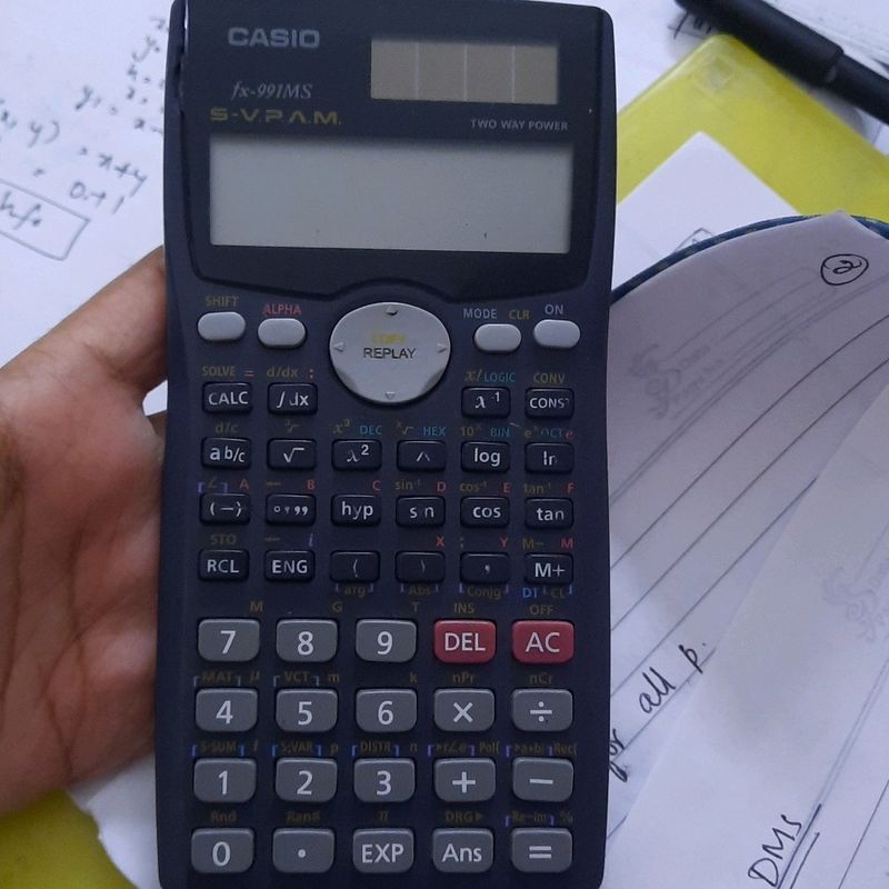 SCIENTIFIC CALCULATOR EXCELLENT CONDITION