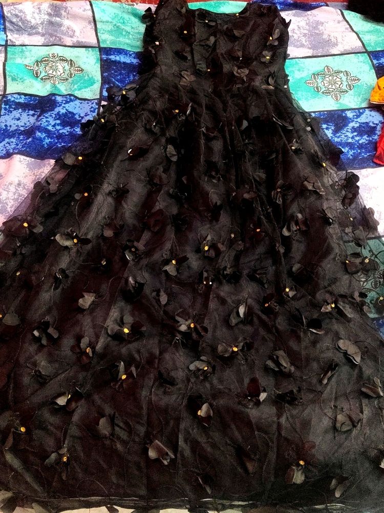 Onedy Sale Butteefly Black Gown .