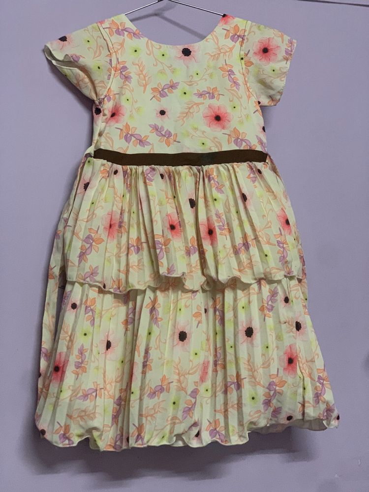 Floral Frock For Girls With Lining 4-6 Years