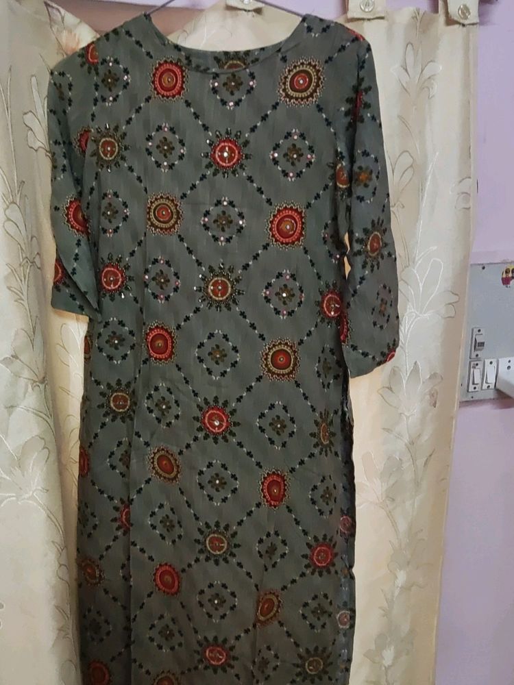 I M Selling Straight Kurta