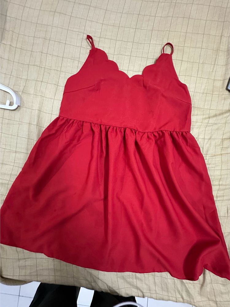 Sleevless Red Party Wear Knee Length Dress