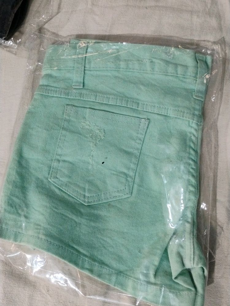 Women Shorts Pant.