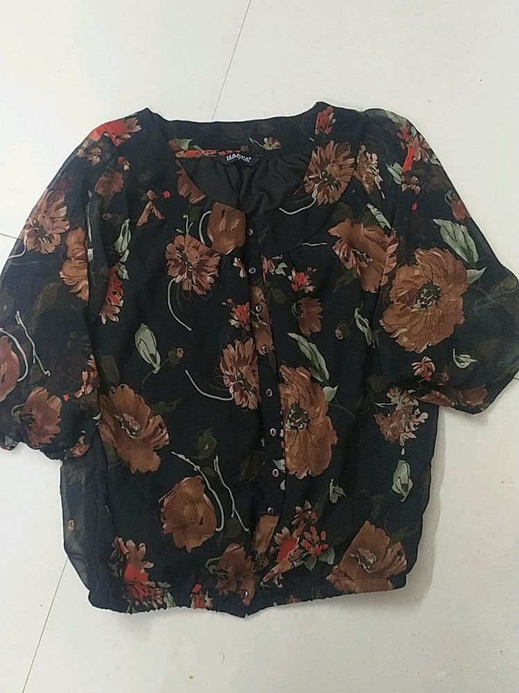 Harpa Floral Top