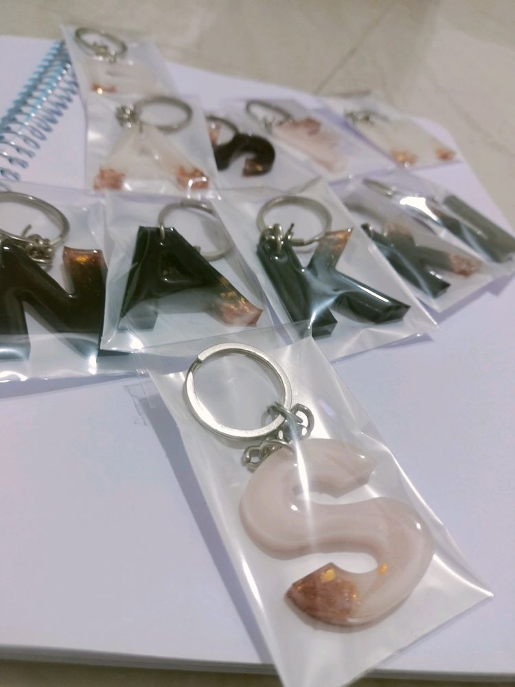 Resin Keychain 12 Piece