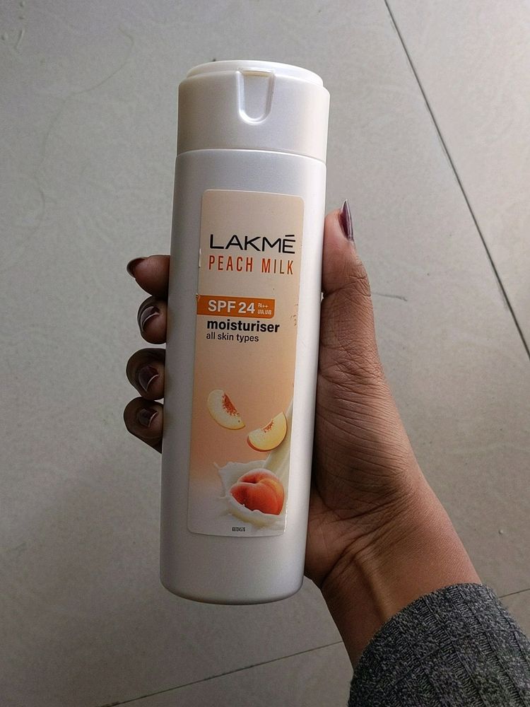 Lakme Moisturizer With SPF Sunscreen