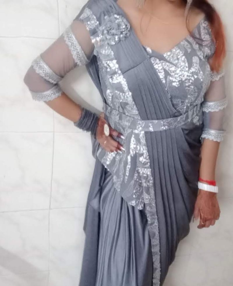 One Minute Heavy Saree Without Belt