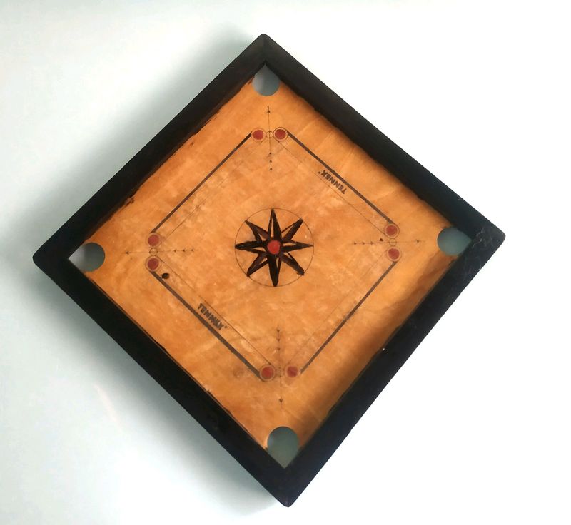 Carrom board With Coins Striker (Premium Boar