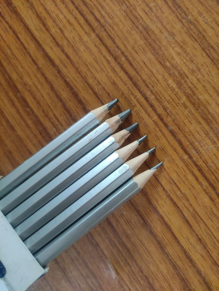 NEW , Never Used Art Line Pencils. Best For Sketch