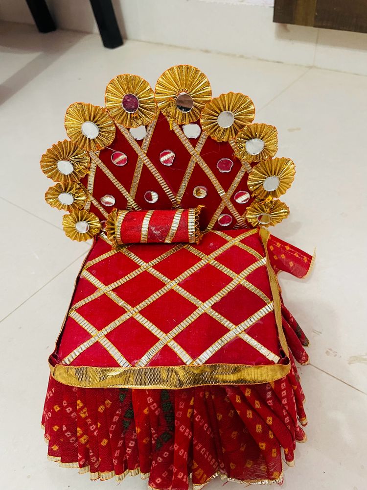 Laddu Gopal Aasan