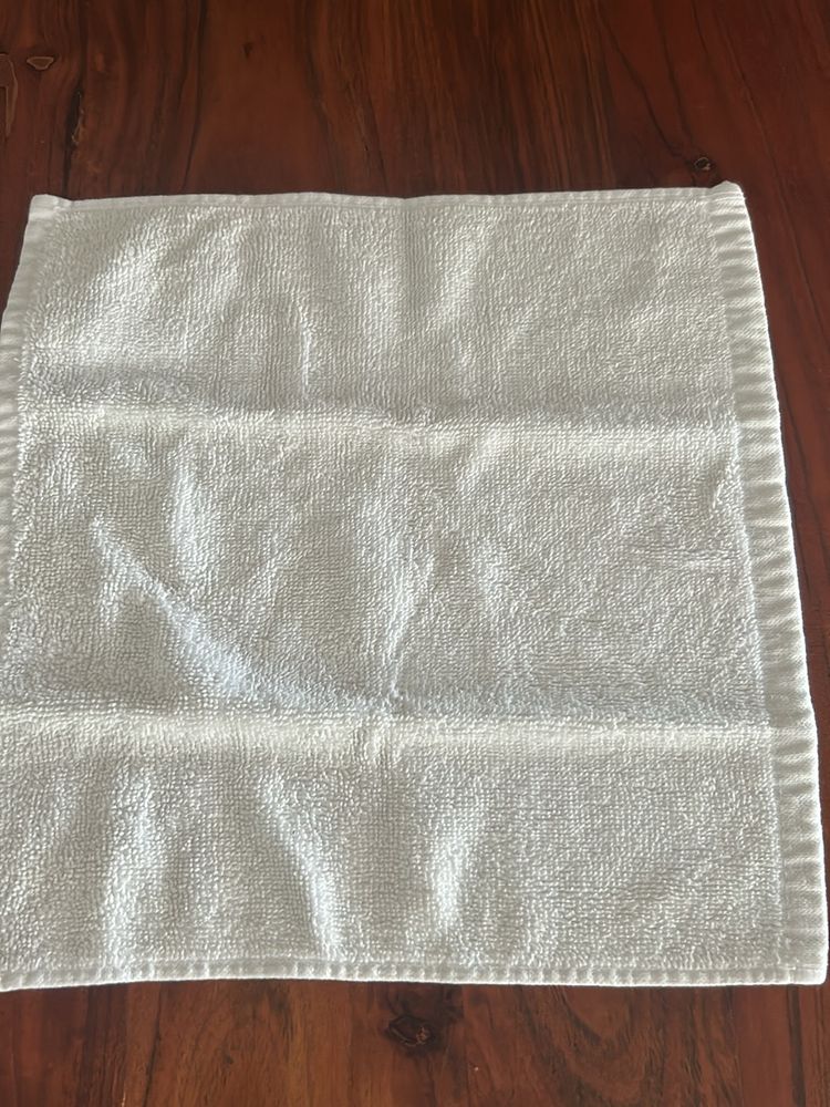 set of 2- 11*11 Inch WhiteHand Towel Cotton