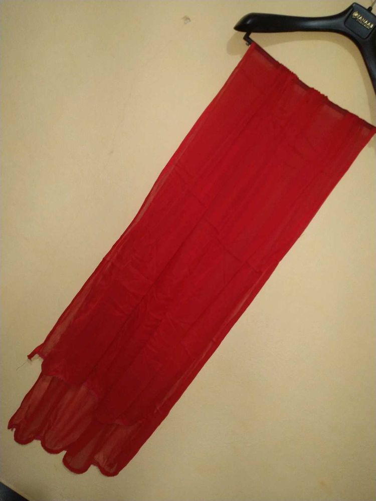 Red Dupatta