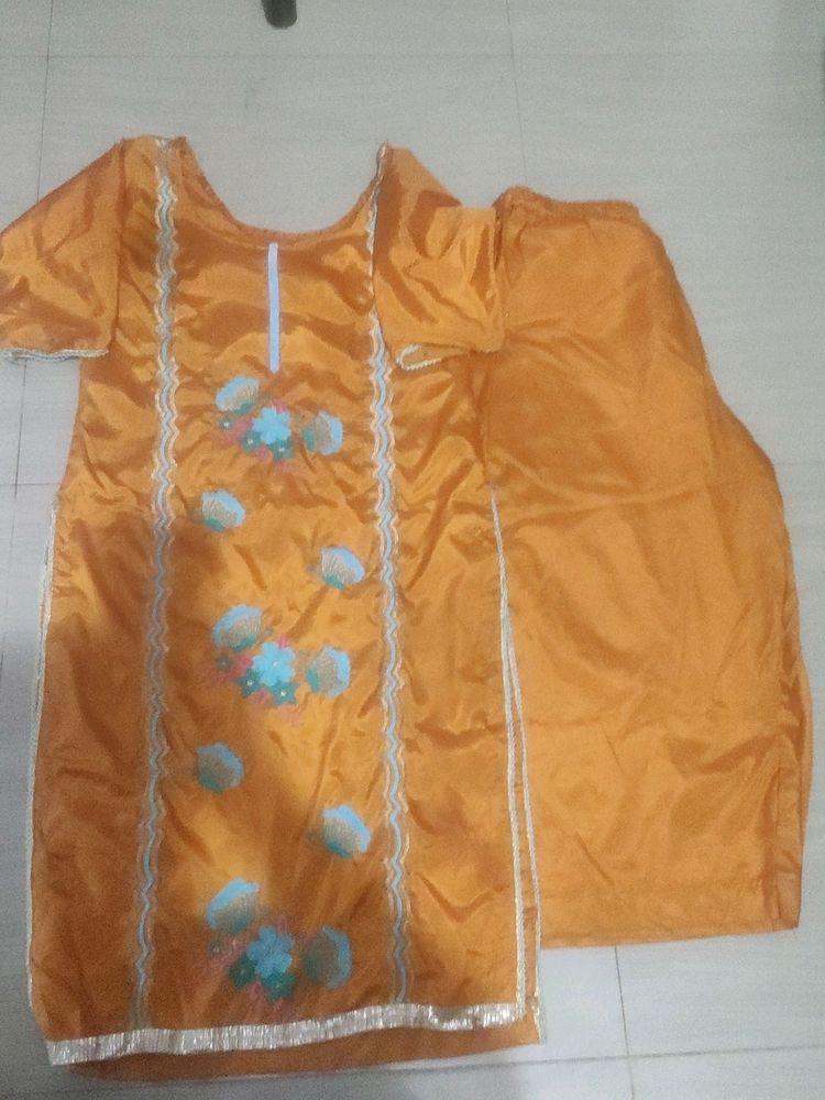 Kurta Plazzo Rediment With Piping