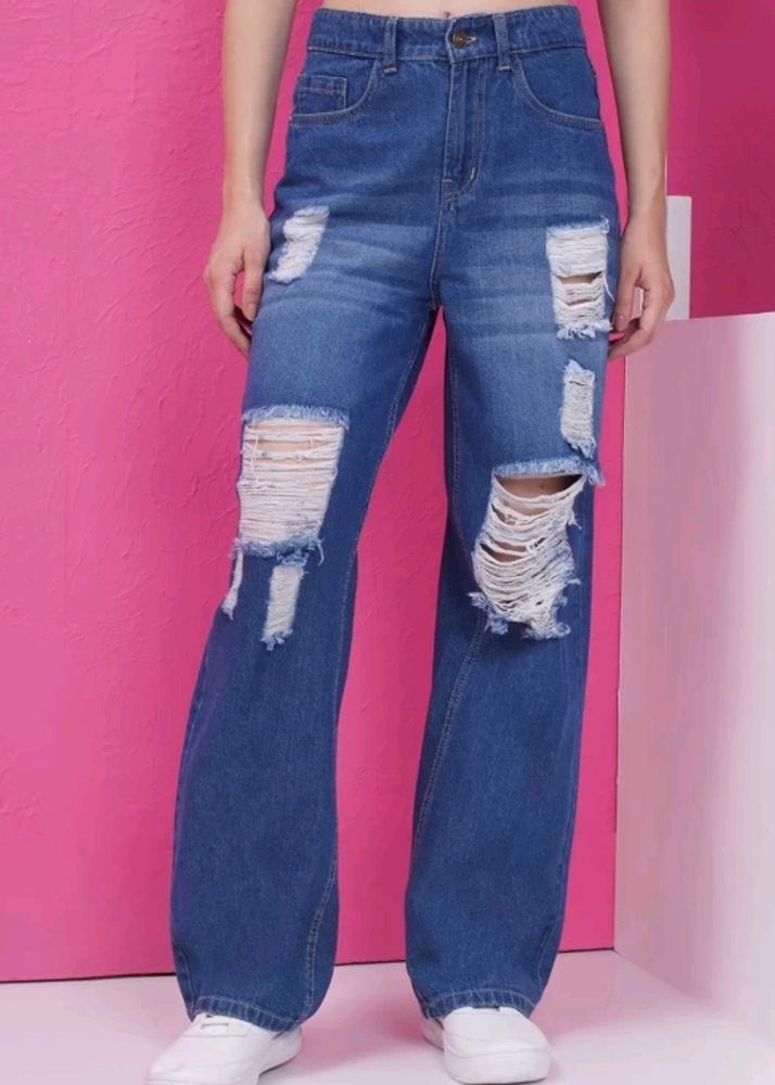 RIPPED DENIM JEANS