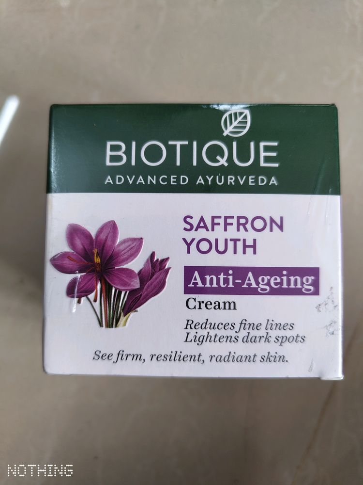 BIOTIQUE saffron Youth Anti Ageing Cream