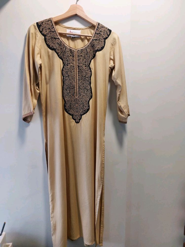 Gold-beige And Black Kurta