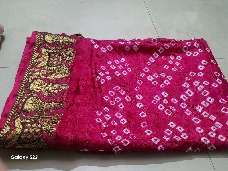 Pink Printed Saree With Unstiched Blouse