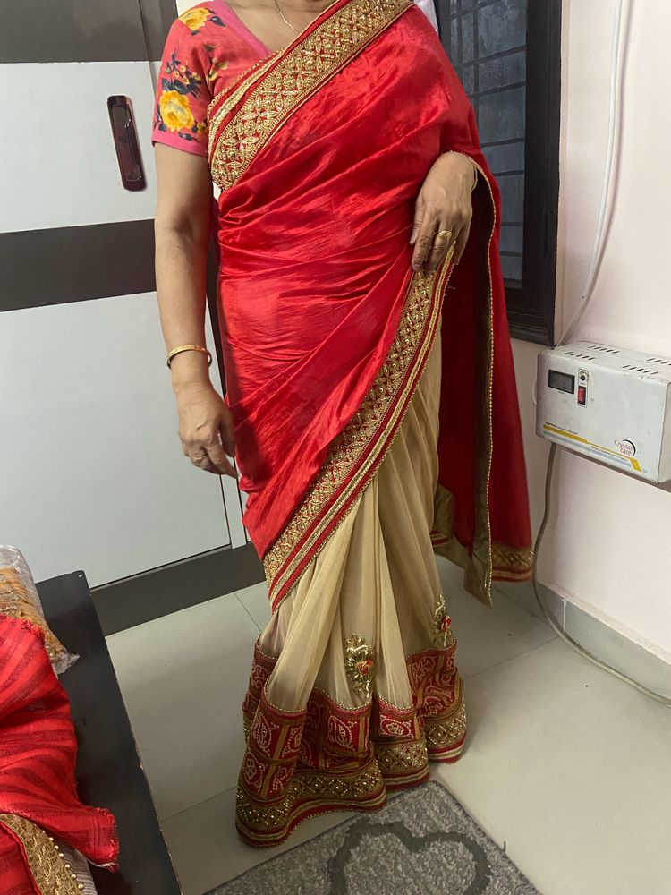 Beautiful Saree With Unstitched Blouse