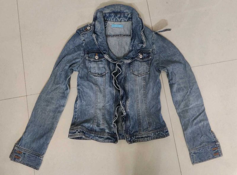 Fashionable Denim Jacket