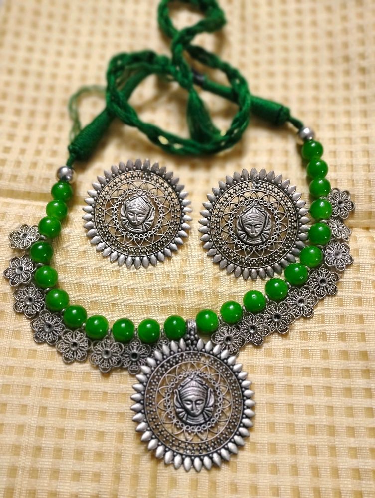 Neckpiece With Earrings