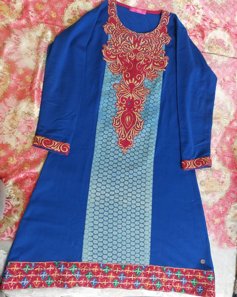 WOMEN WOOLEN A LINE KURTA