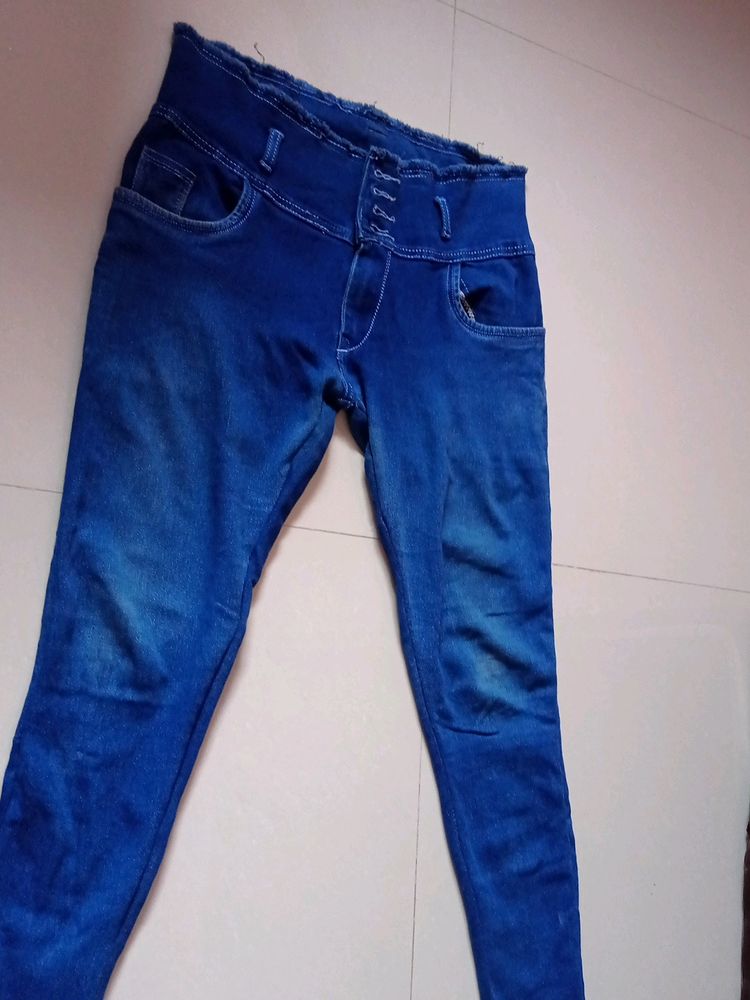 Ankle length Navy Blue Jeans