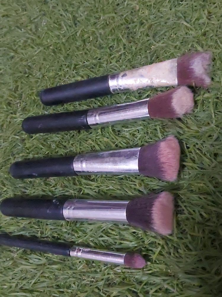 Makeup Brushes