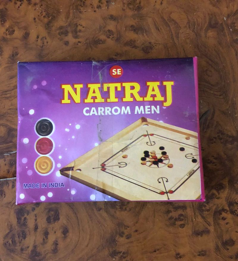 CARROM COINS WITH BOX