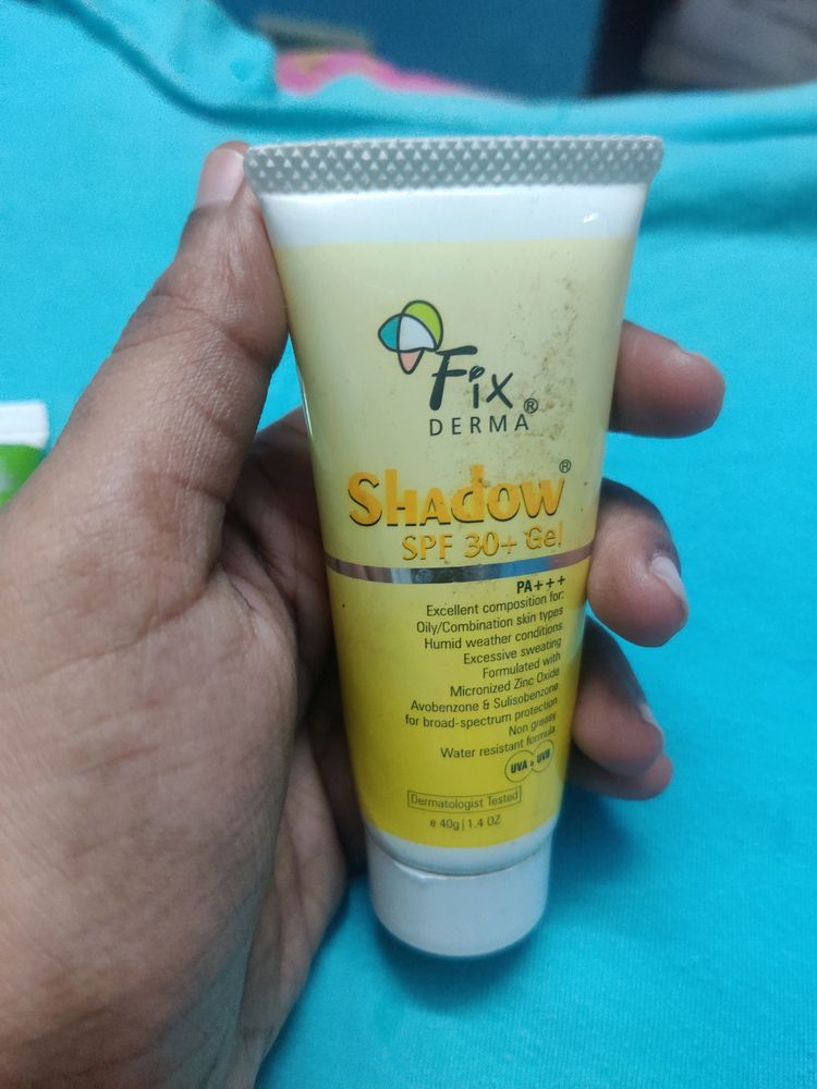 Fix derma Shadow Sunscreen Gel