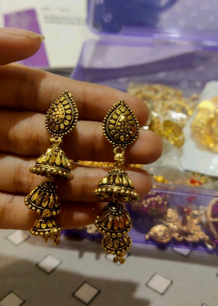 Golden Matte Jhumkha/ Antique Dangler/ Kudakadukkan