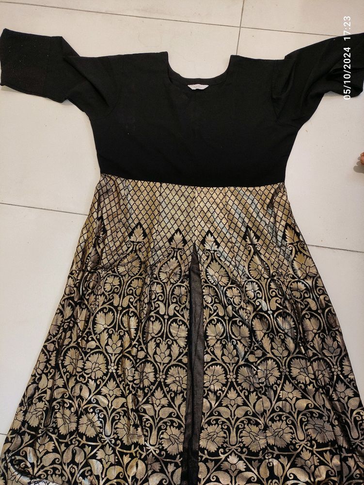 Black Kurta With Gold Foil Print