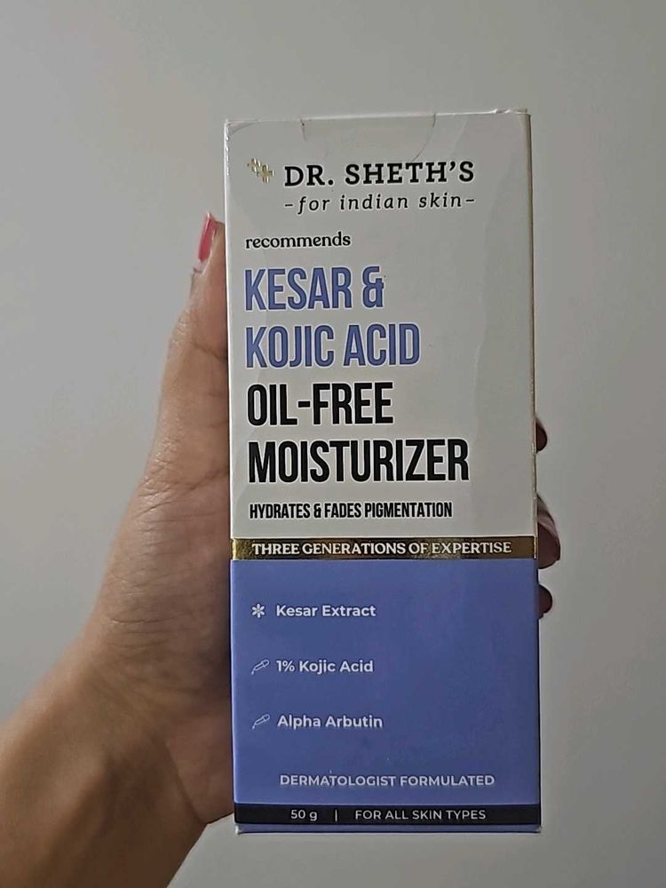 Derma Co Kesar Kojic Acid Moisturizer