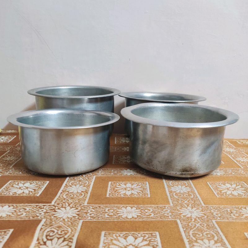 Set Of 4 Aluminium Patilas