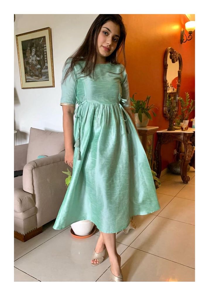 SAAKI BRAND New Green Flared Dress