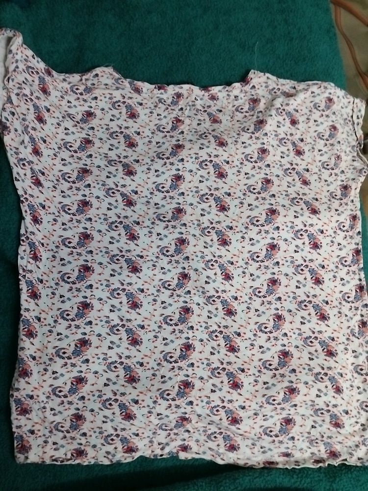 Women Casual White Top With Flower Print