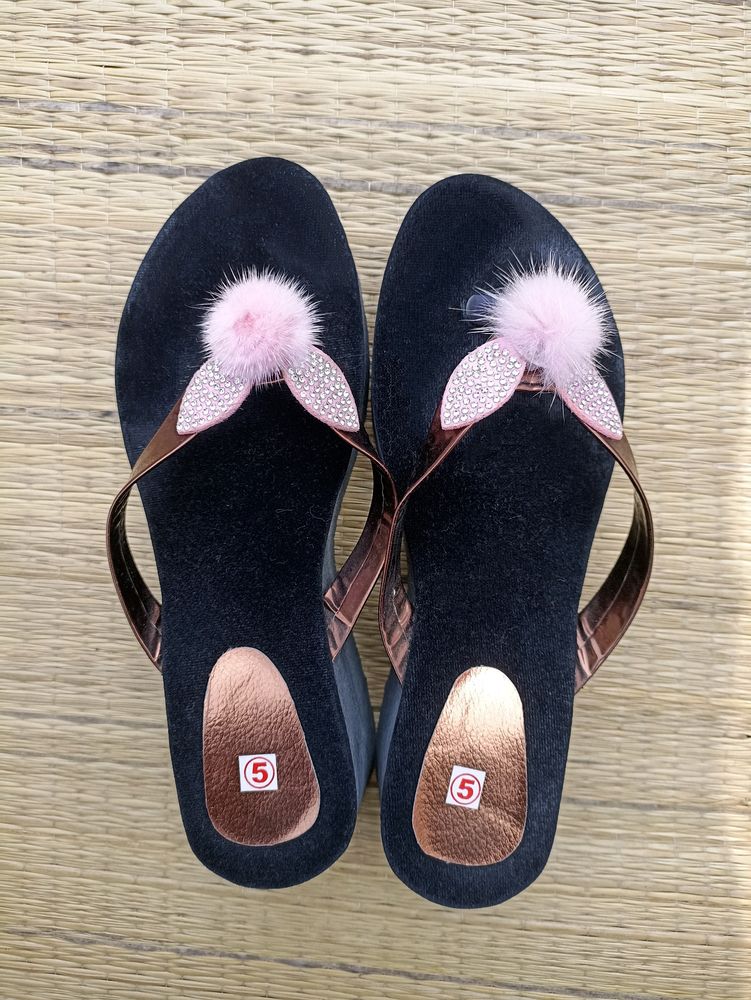 Stylish Black Slippers