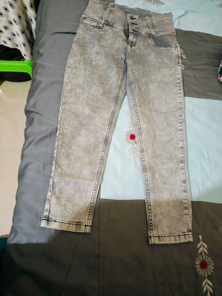 30/32 Once Worn Next To New Jeans