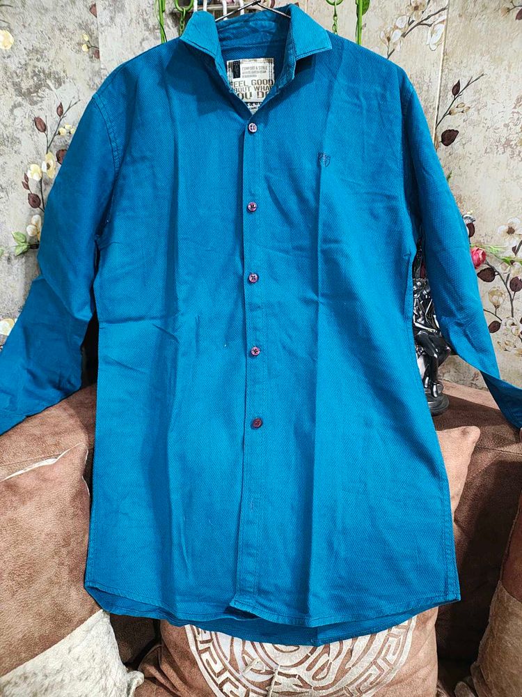 Men Blue Textured Shirt