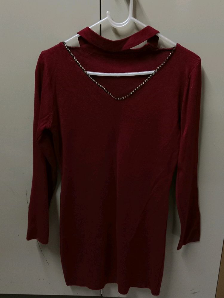 Im Selling A Prettiest Dark Red Dress