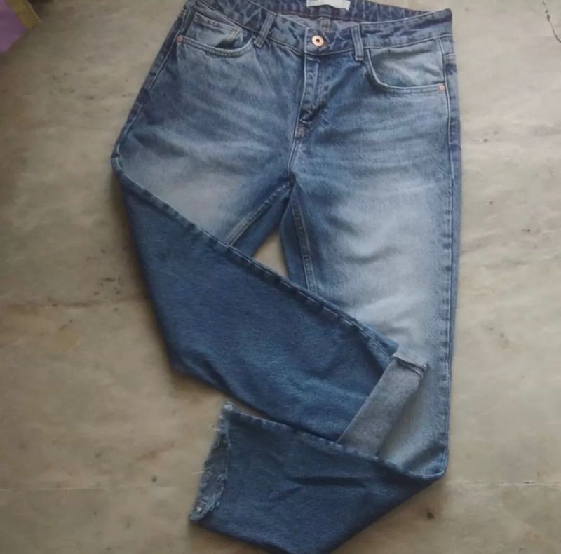 Zara Blue Lightly Distressed Jeans